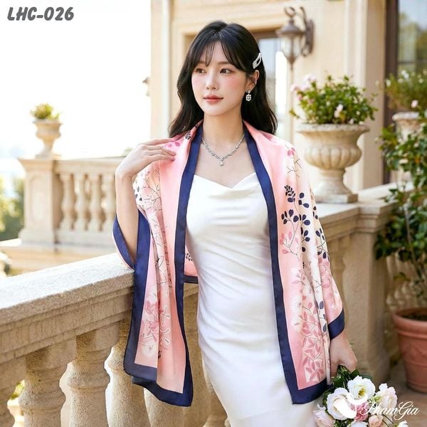 Khăn Choàng Lụa Hàng Châu Màu Hồng Baby Họa Tiết Hoa Lá Thanh Lịch (LHC026)