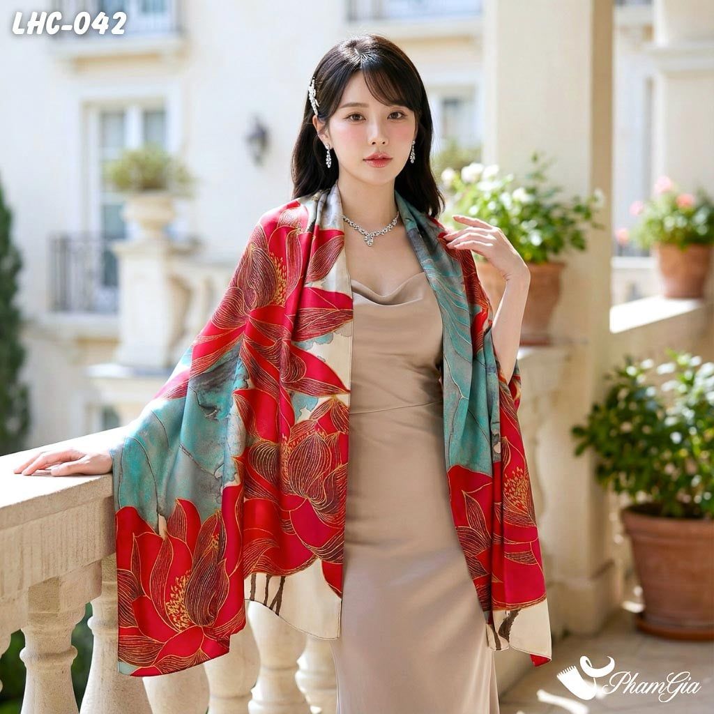 Khăn Choàng Lụa Hàng Châu Họa Tiết Hoa Sen Đỏ Sang Trọng (LHC042)