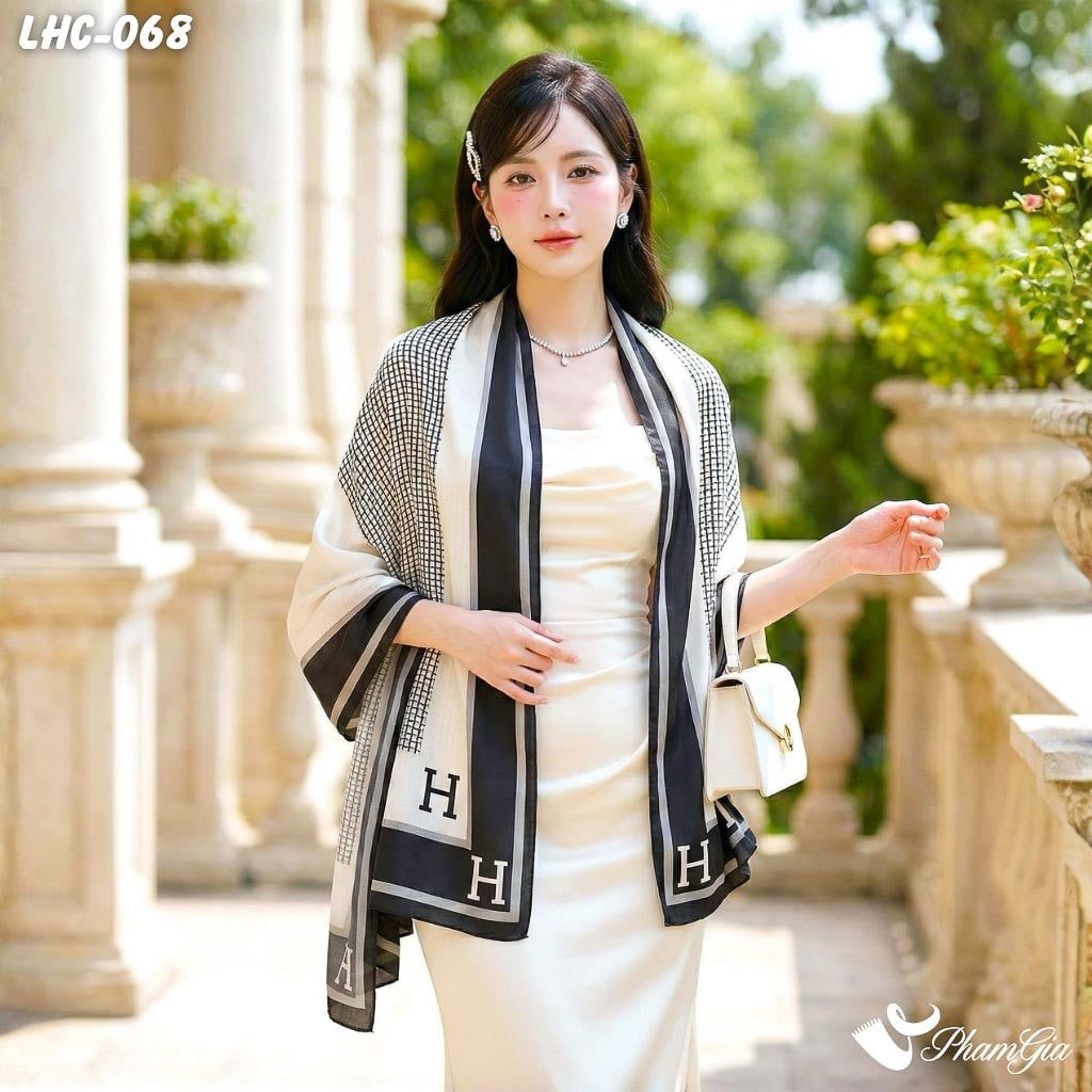 Khăn Choàng Lụa Hàng Châu Họa Tiết Chữ H Retro (LHC068)