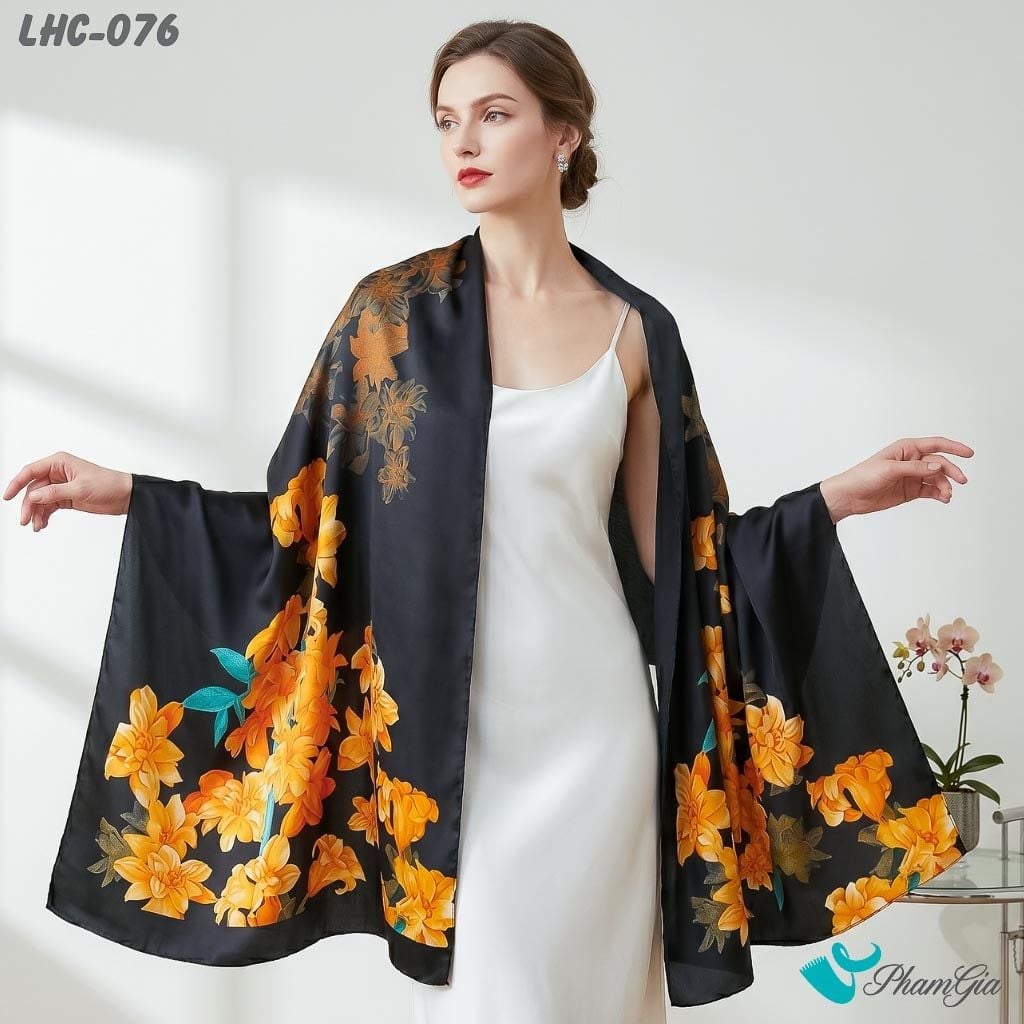Khăn Choàng Lụa Hàng Châu Họa Tiết Hoa Lily Vàng Quý Phái (LHC076)