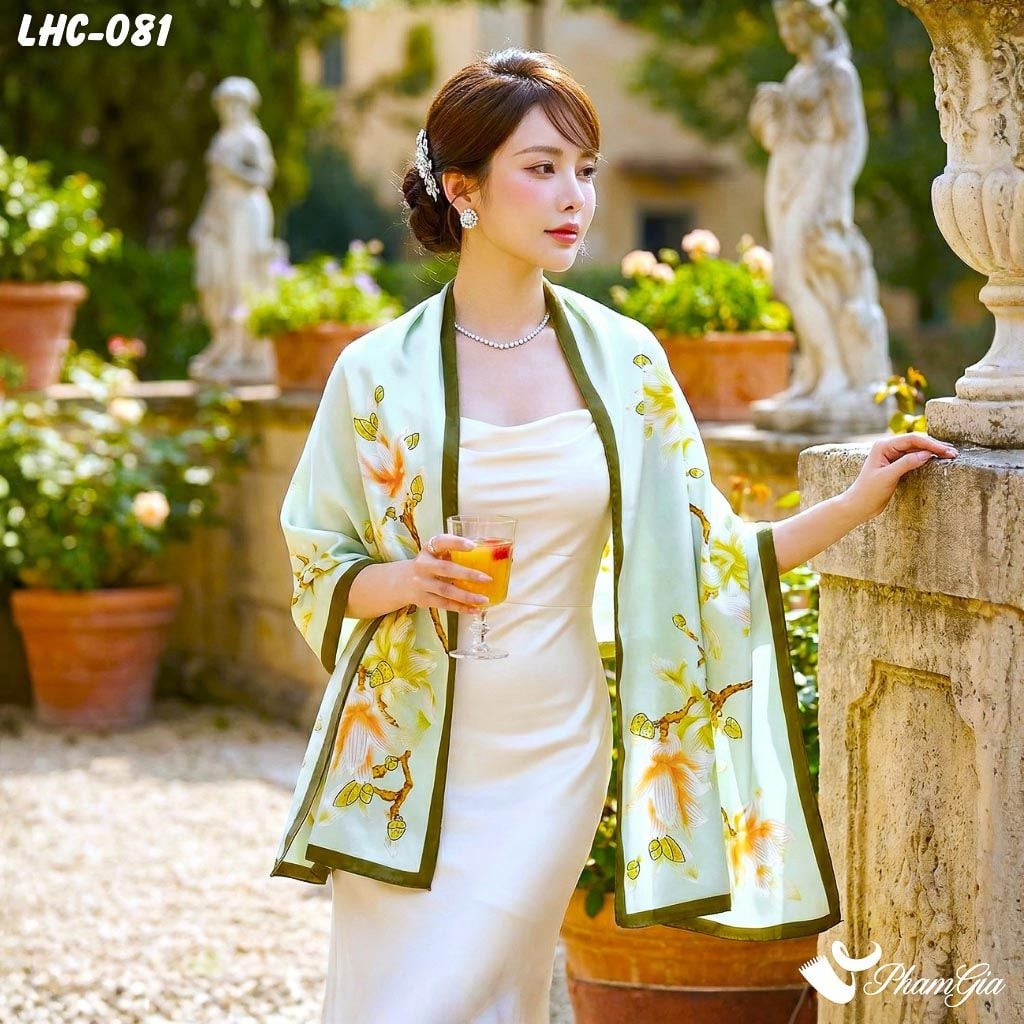 Khăn Choàng Lụa Hàng Châu Màu Xanh Mint Họa Tiết Hoa Mộc Lan Trang Nhã (LHC081)