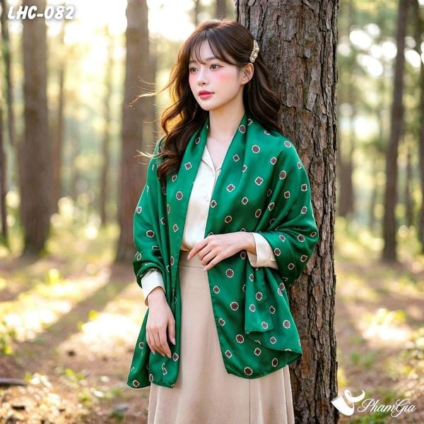 Khăn Choàng Lụa Hàng Châu Màu Xanh Cẩm Thạch Họa Tiết Hoa Nhí Cổ Điển (LHC082)