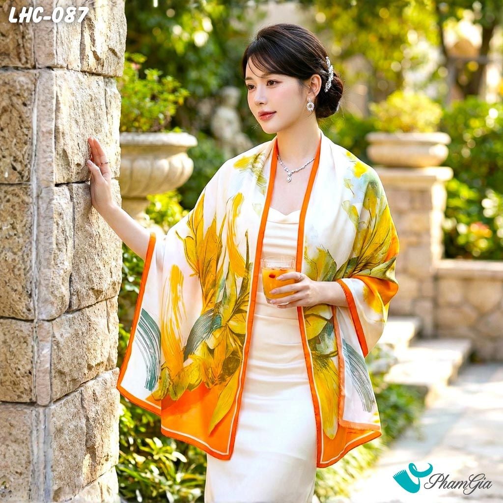 Khăn Choàng Lụa Hàng Châu Họa Tiết Hoa Lá Phong Cách Vẽ Màu Cam Trang Nhã (LHC087)