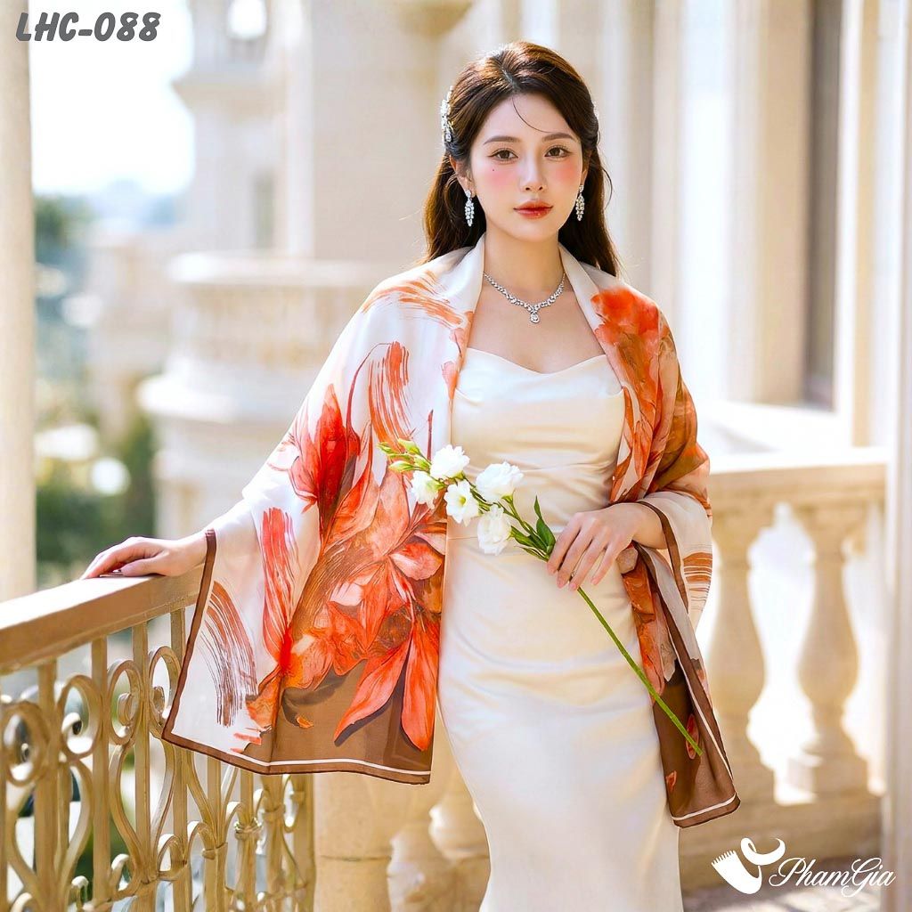 Khăn Choàng Lụa Hàng Châu Họa Tiết Hoa Lá Phong Cách Vẽ Màu Nâu Trang Nhã (LHC088)