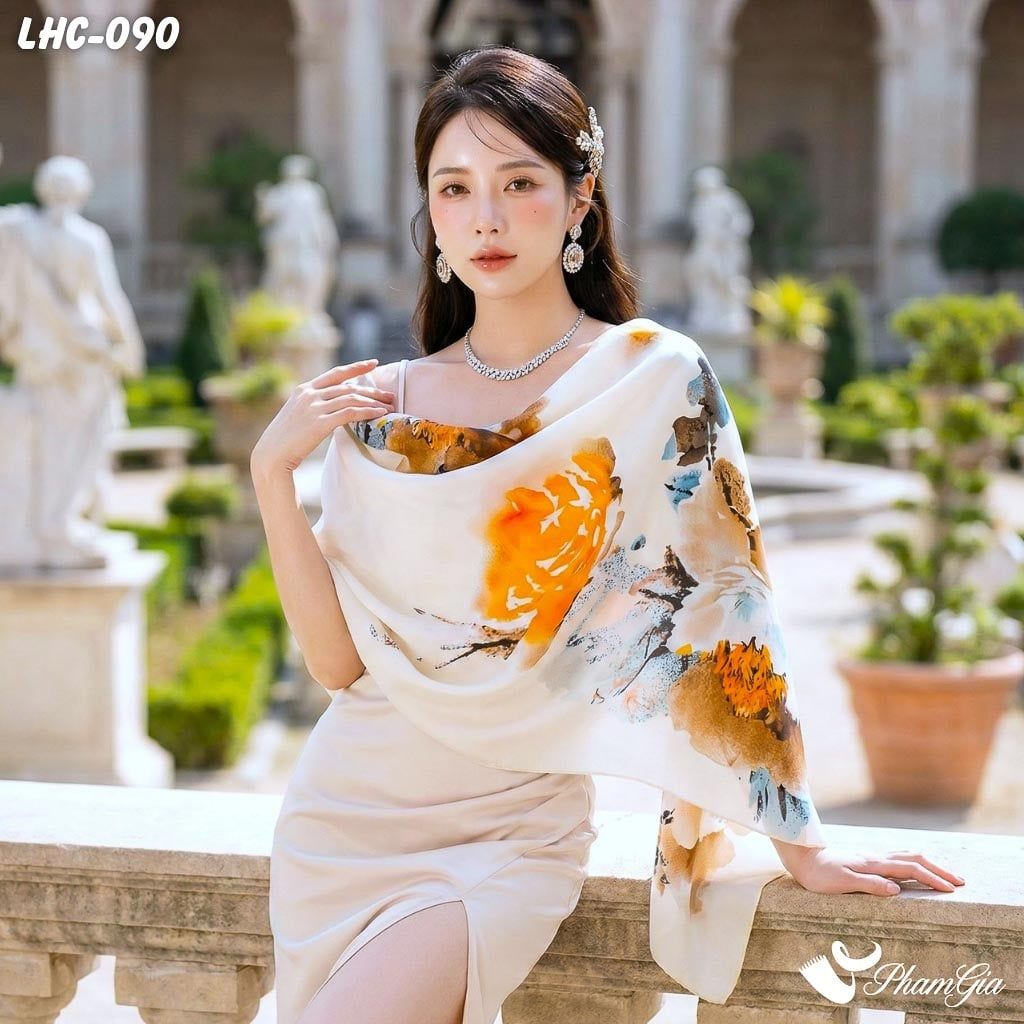 Khăn Lụa Hàng Châu Họa Tiết Hoa Lá Phong Cách Màu Nước Tinh Tế (LHC090)