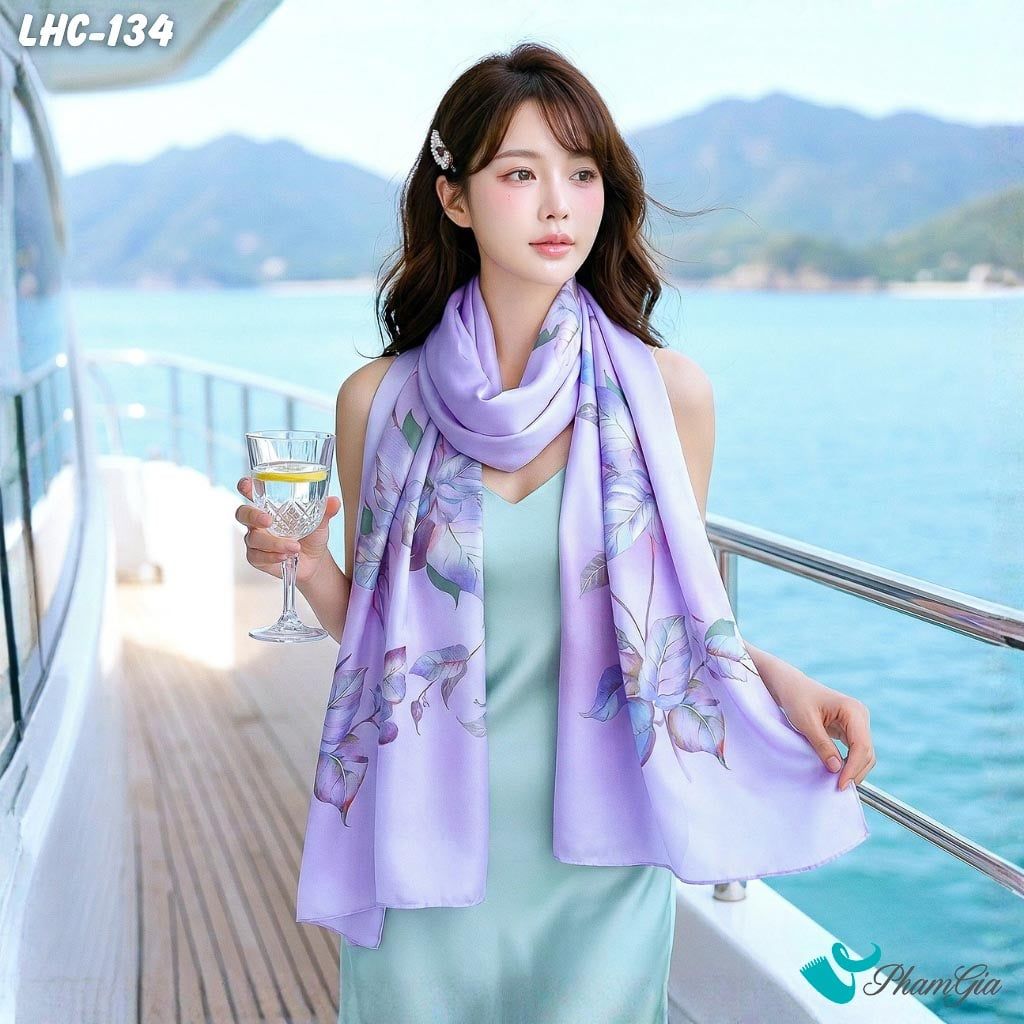 Khăn Choàng Lụa Hàng Châu Màu Tím Lilac Họa Tiết Lá Bay Bổng (LHC134)