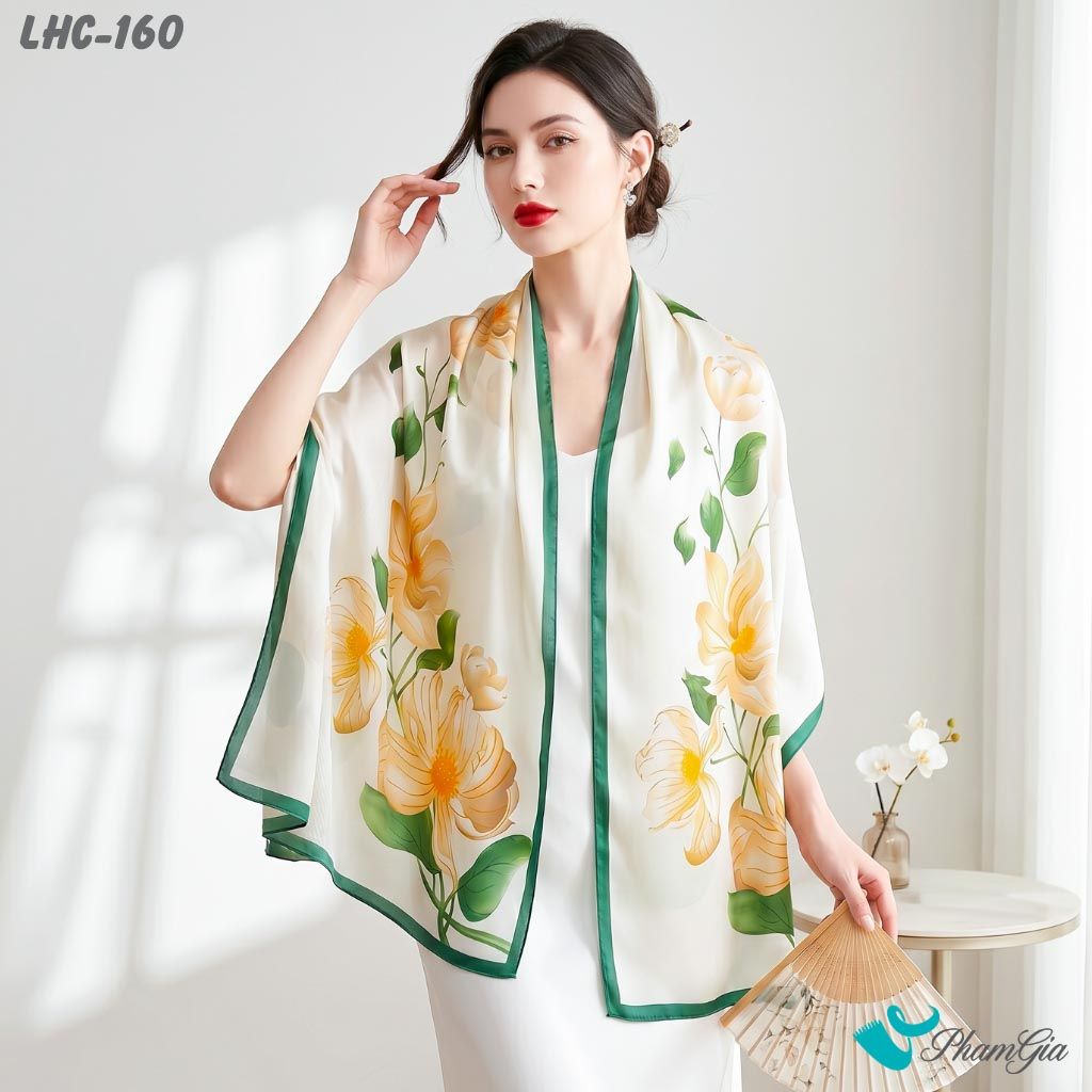 Khăn Choàng Lụa Hàng Châu Màu Trắng Họa Tiết Hoa Lily Vàng Tinh Tế (LHC160)