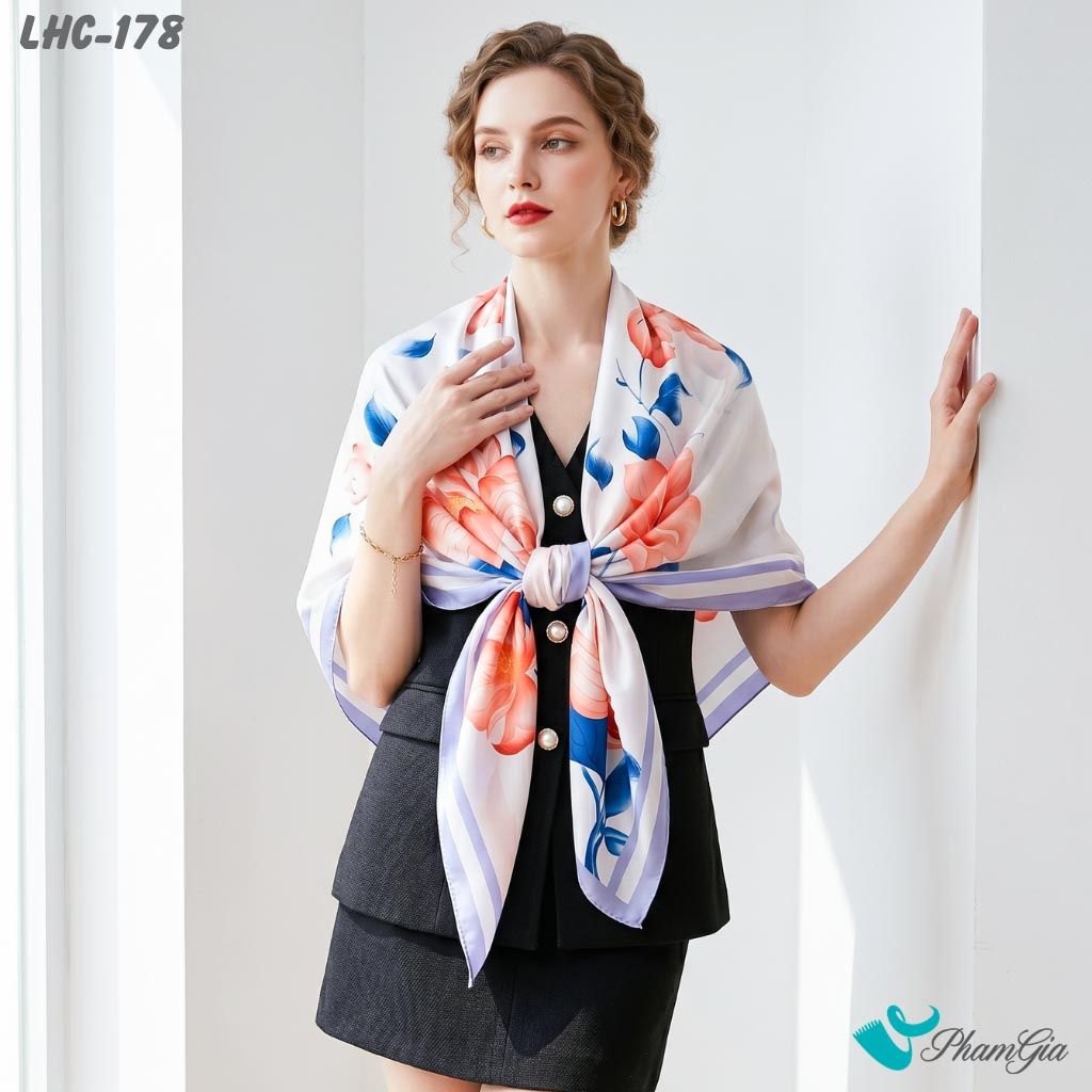 Khăn Choàng Lụa Hàng Châu Màu Trắng Họa Tiết Hoa Lily Hồng Nhẹ Nhàng (LHC178)
