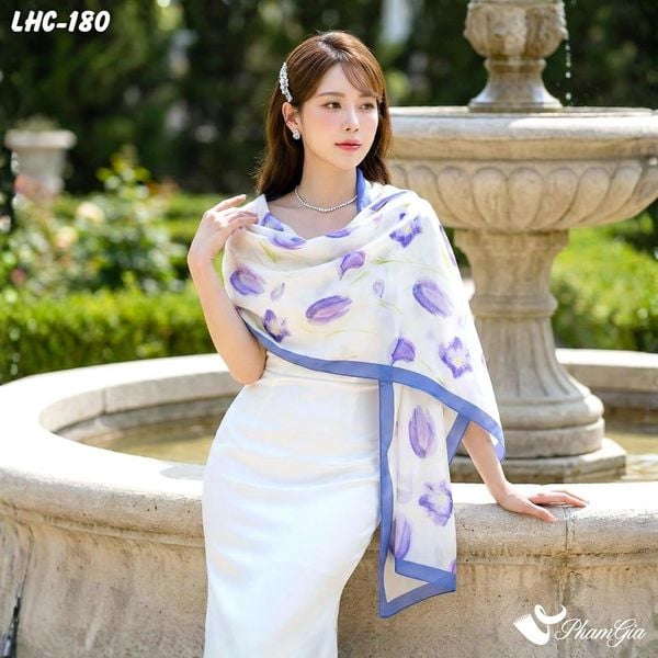 Khăn Choàng Lụa Hàng Châu Màu Tím Lilac Họa Tiết Hoa Tulip Ngọt Ngào (LHC180)