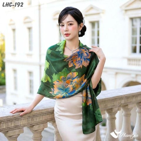 Khăn Choàng Lụa Hàng Châu Màu Xanh Rêu Họa Tiết Hoa Mẫu Đơn Huyền Bí (LHC192)