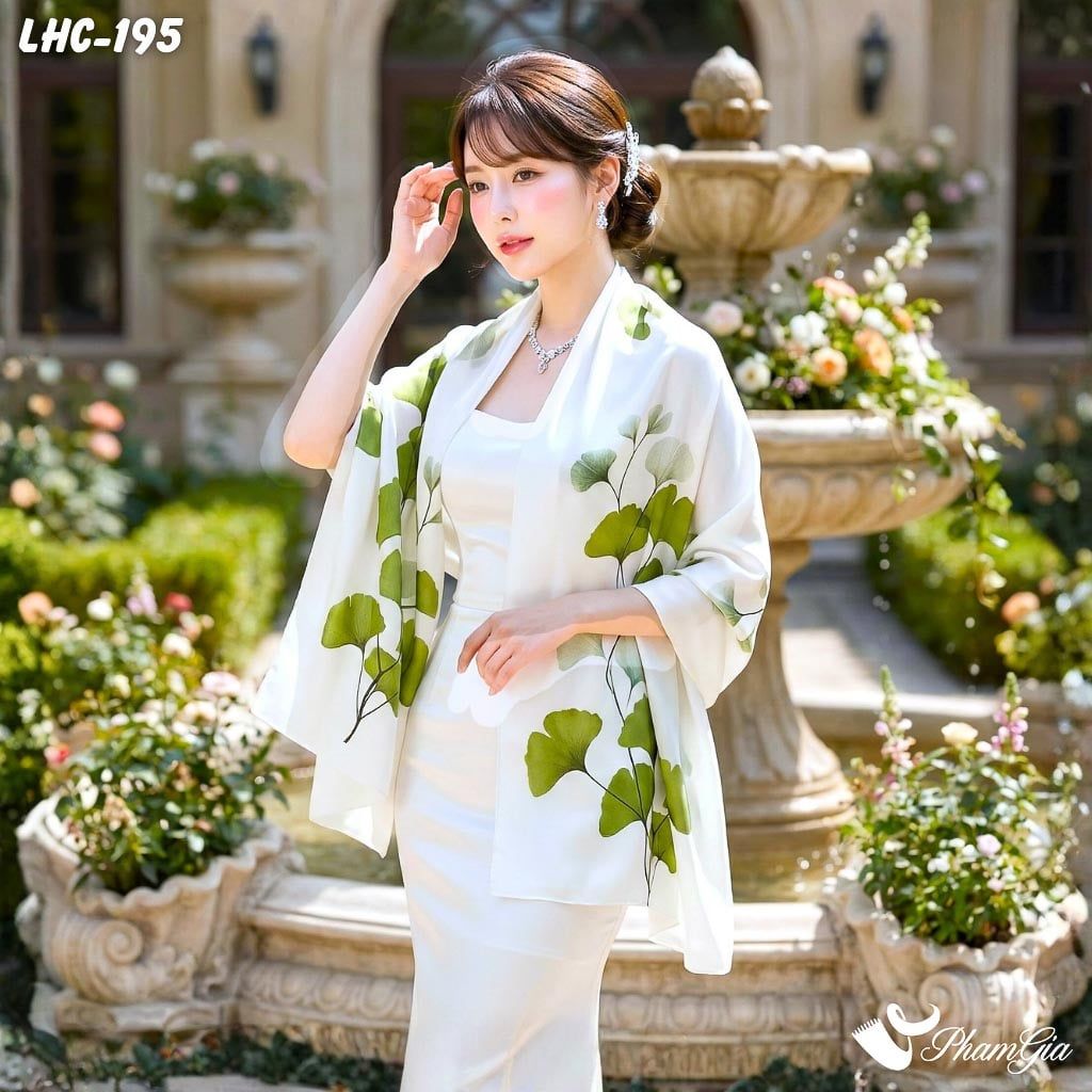 Khăn Choàng Lụa Hàng Châu Màu Trắng Họa Tiết Rẻ Quạt Xanh Thanh Lịch (LHC195)