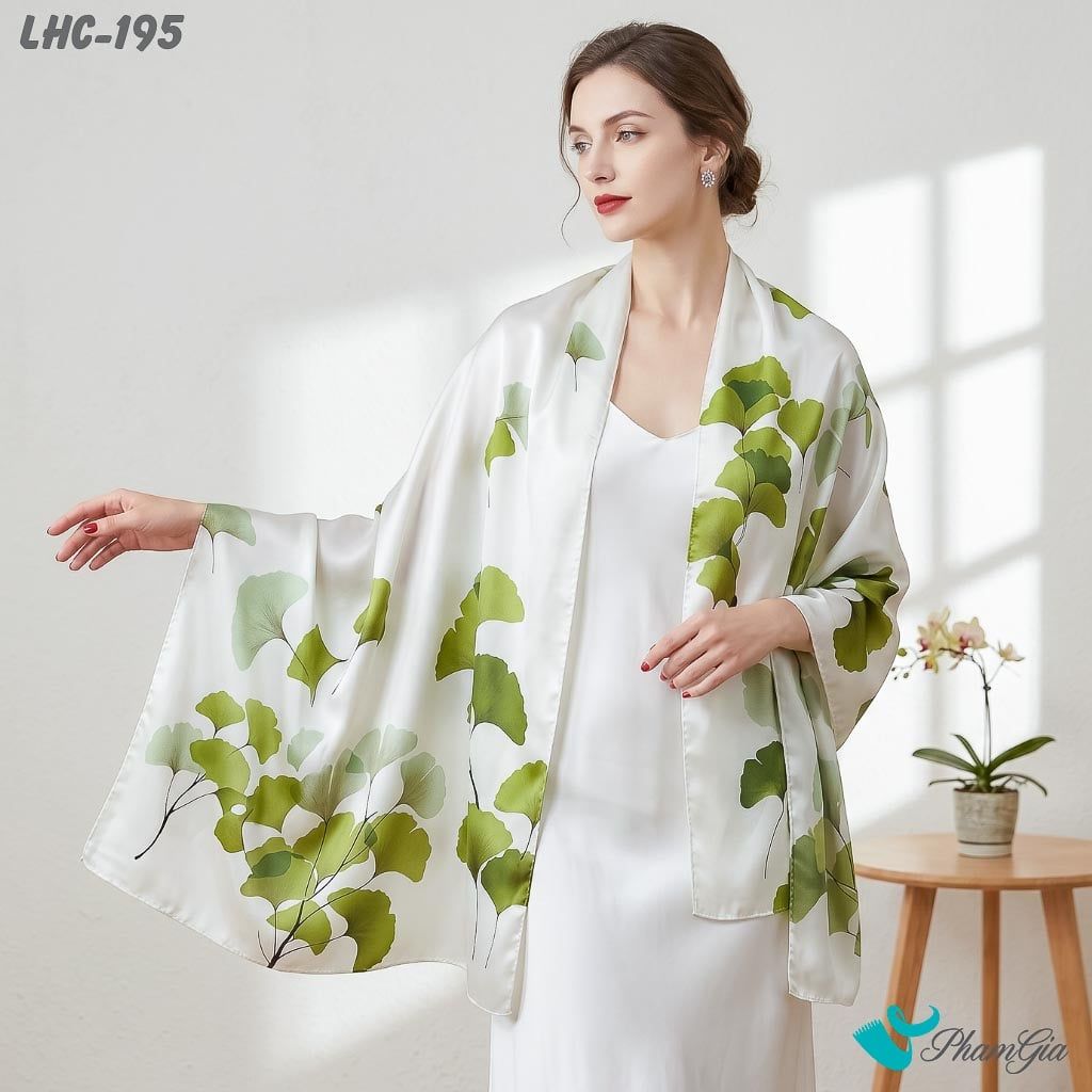 Khăn Choàng Lụa Hàng Châu Màu Trắng Họa Tiết Rẻ Quạt Xanh Thanh Lịch (LHC195)