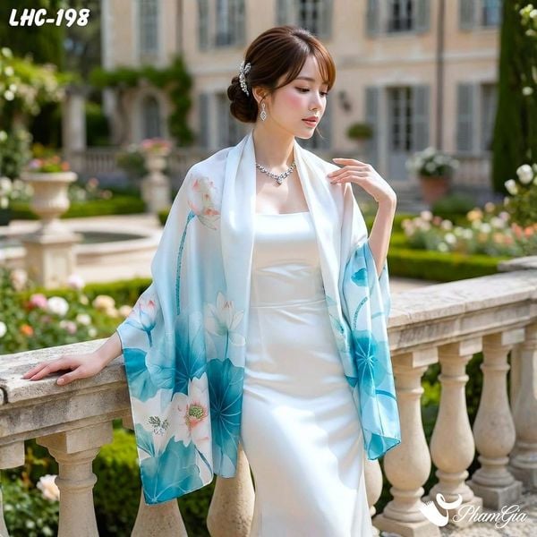 Khăn Choàng Lụa Hàng Châu Màu Xanh Ngọc Họa Tiết Hoa Sen Thanh Khiết (LHC198)