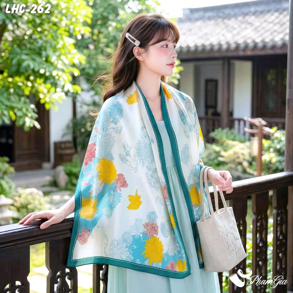 Khăn Choàng Lụa Hàng Châu Họa Tiết Hoa Cúc Đại Đóa Màu Xanh (LHC262)