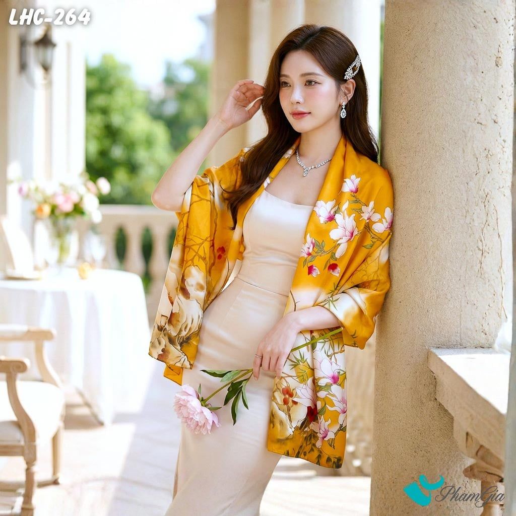 Khăn Choàng Lụa Hàng Châu Họa Tiết Hoa Mộc Lan Màu Vàng Gold (LHC264)