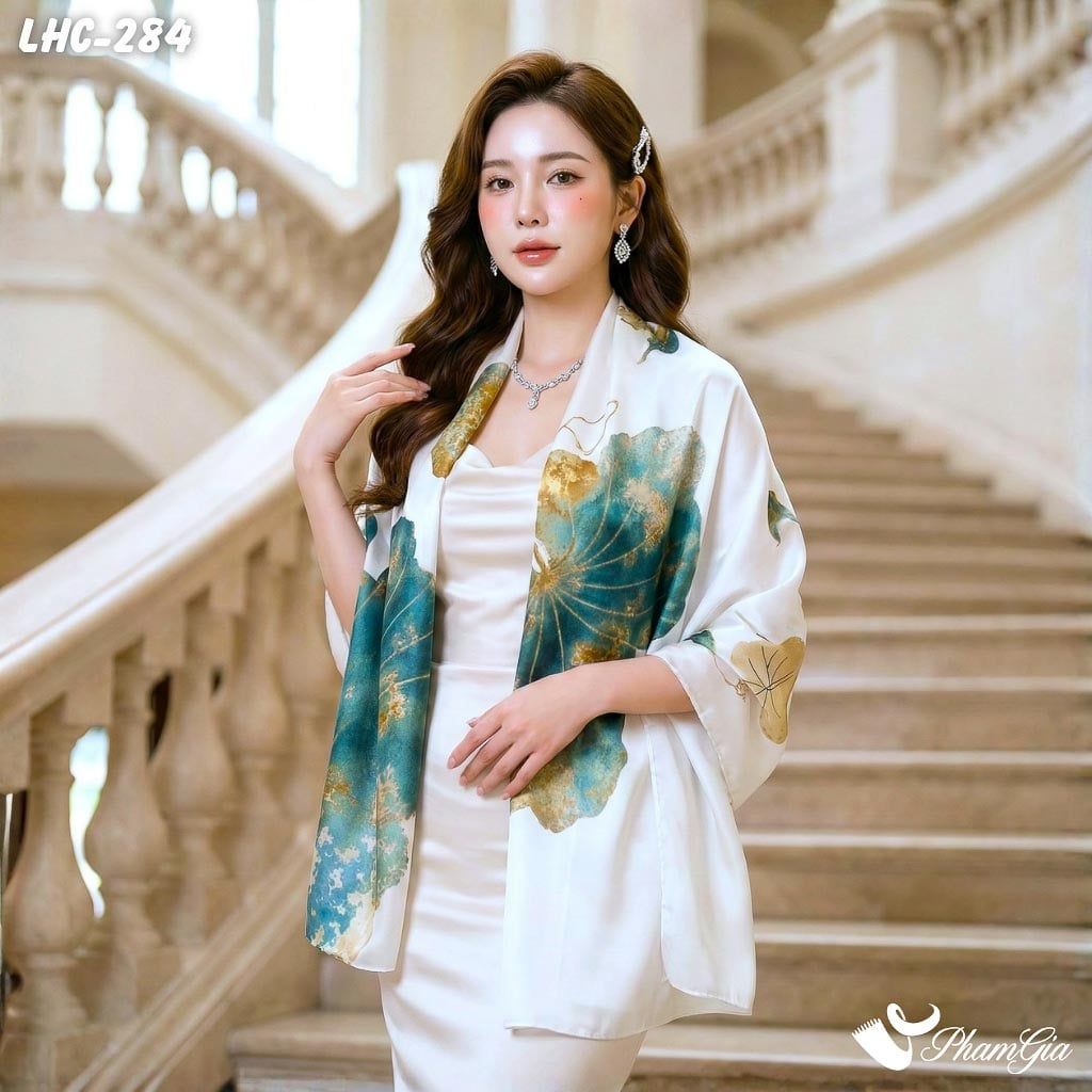 Khăn Choàng Lụa Hàng Châu Họa Tiết Hoa Sen Trắng Trang Nhã (LHC284)