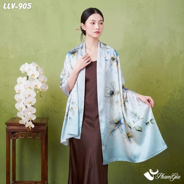Khăn Lụa Tơ Tằm Lâm Viên 100% Silk Họa Tiết Hoa Lam Ngọc Chuyển Màu Ghi Bạc Thượng Hạng (LLV905)