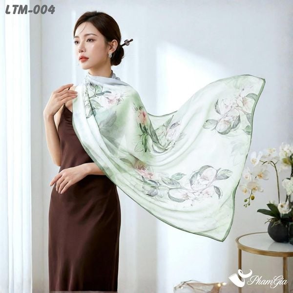Khăn Choàng Lụa Trúc Mai Cao Cấp Họa Tiết Hoa Trà My Trắng Phối Màu Xanh Ngọc (LTM004)