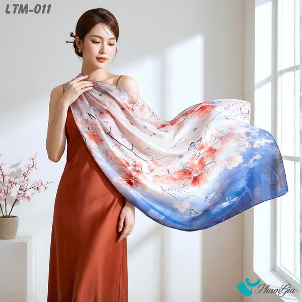 Khăn Choàng Lụa Trúc Mai Cao Cấp Họa Tiết Phong Thu Hồ Điệp Màu Xanh (LTM011)