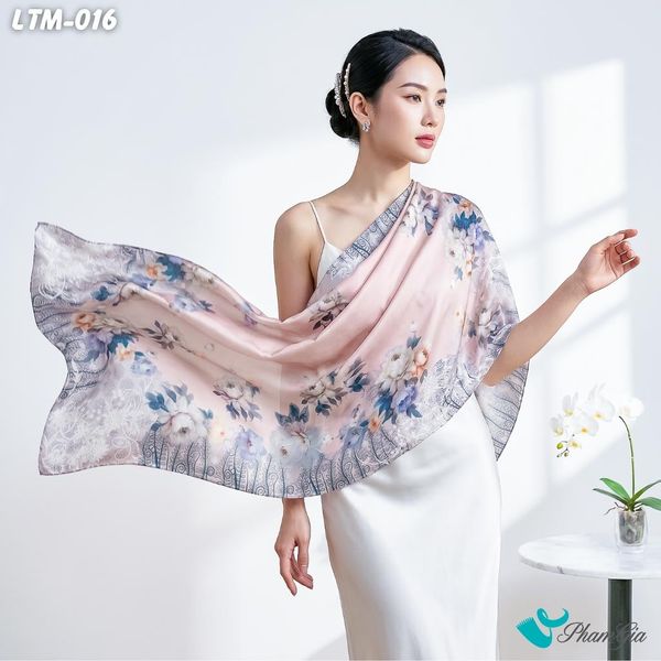 Khăn Choàng Lụa Trúc Mai Họa Tiết Hoa Trà Phối Nền Hồng (LTM016)