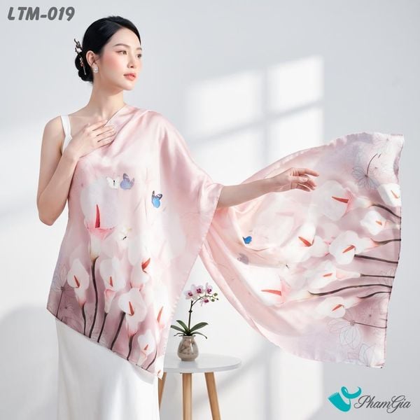 Khăn Choàng Lụa Trúc Mai Họa Tiết Hoa Rum Màu Hồng Pastel (LTM019)