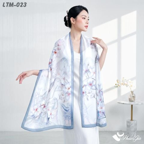 Khăn Choàng Lụa Trúc Mai Họa Tiết Hoa Mộc Lan Màu Trắng Kem Phối Viền Xám Bạc (LTM023)