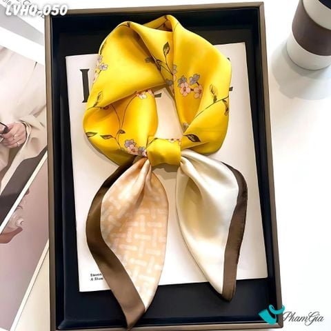 Khăn Lụa Vuông 70*70Cm Phong Cách Hàn Quốc Họa Tiết Hoa Dây Leo Màu Vàng Đất (LVHQ050)
