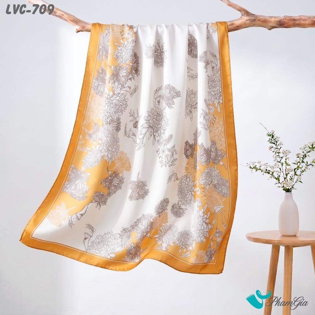 Khăn Choàng Lụa Vân Châu Họa Tiết Hoa Cúc Trắng Phối Nền Vàng Trang Nhã (LVC709)