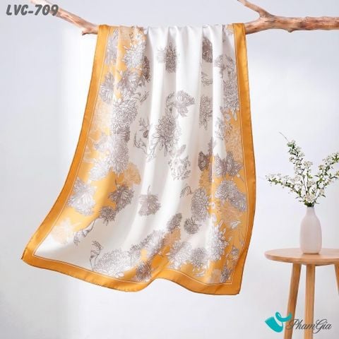 Khăn Choàng Lụa Vân Châu Họa Tiết Hoa Cúc Trắng Phối Nền Vàng Trang Nhã (LVC709)