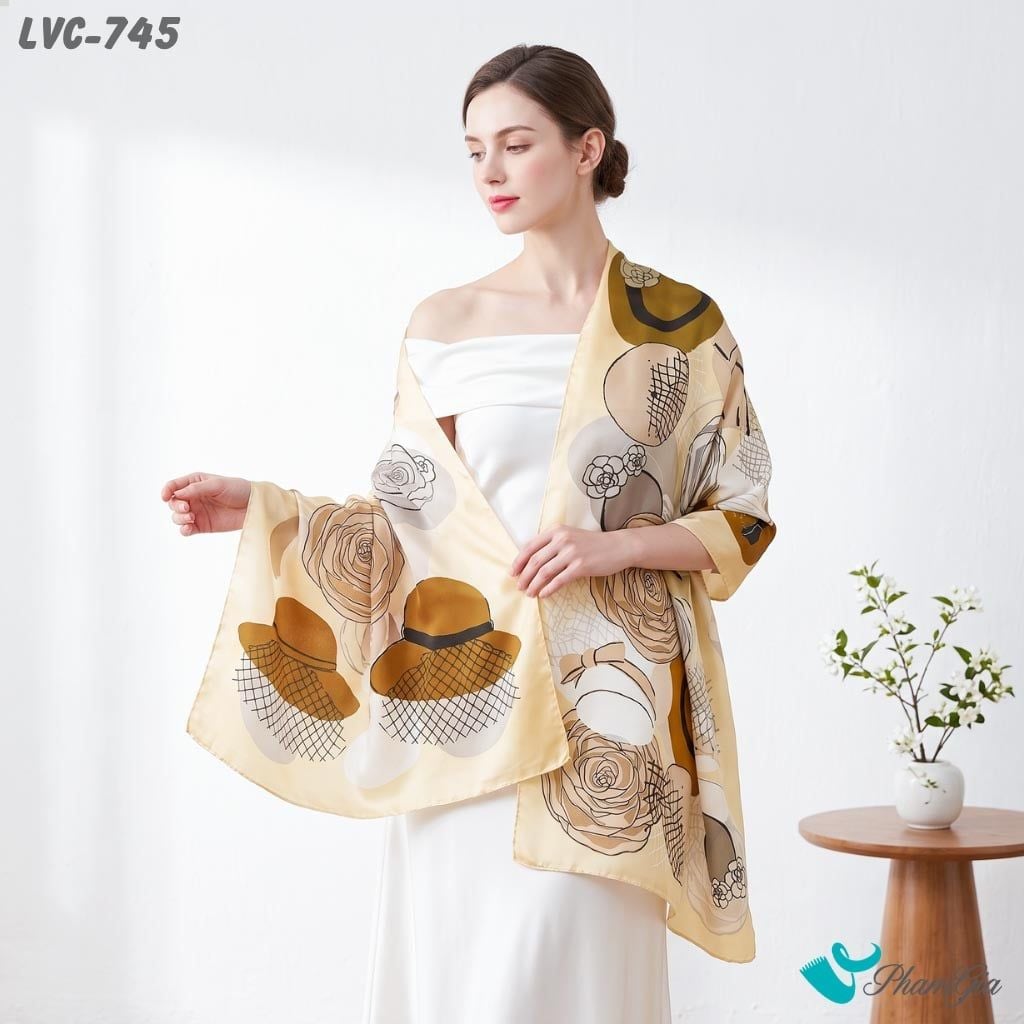 Khăn Choàng Lụa Vân Châu Họa Tiết Nón Và Hoa Nghệ Thuật Màu Kem Vanilla Cổ Điển (LVC745)