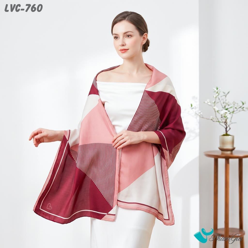 Khăn Choàng Lụa Vân Châu Họa Tiết Đa Giác Màu Đỏ Đô Hiện Đại (LVC760)