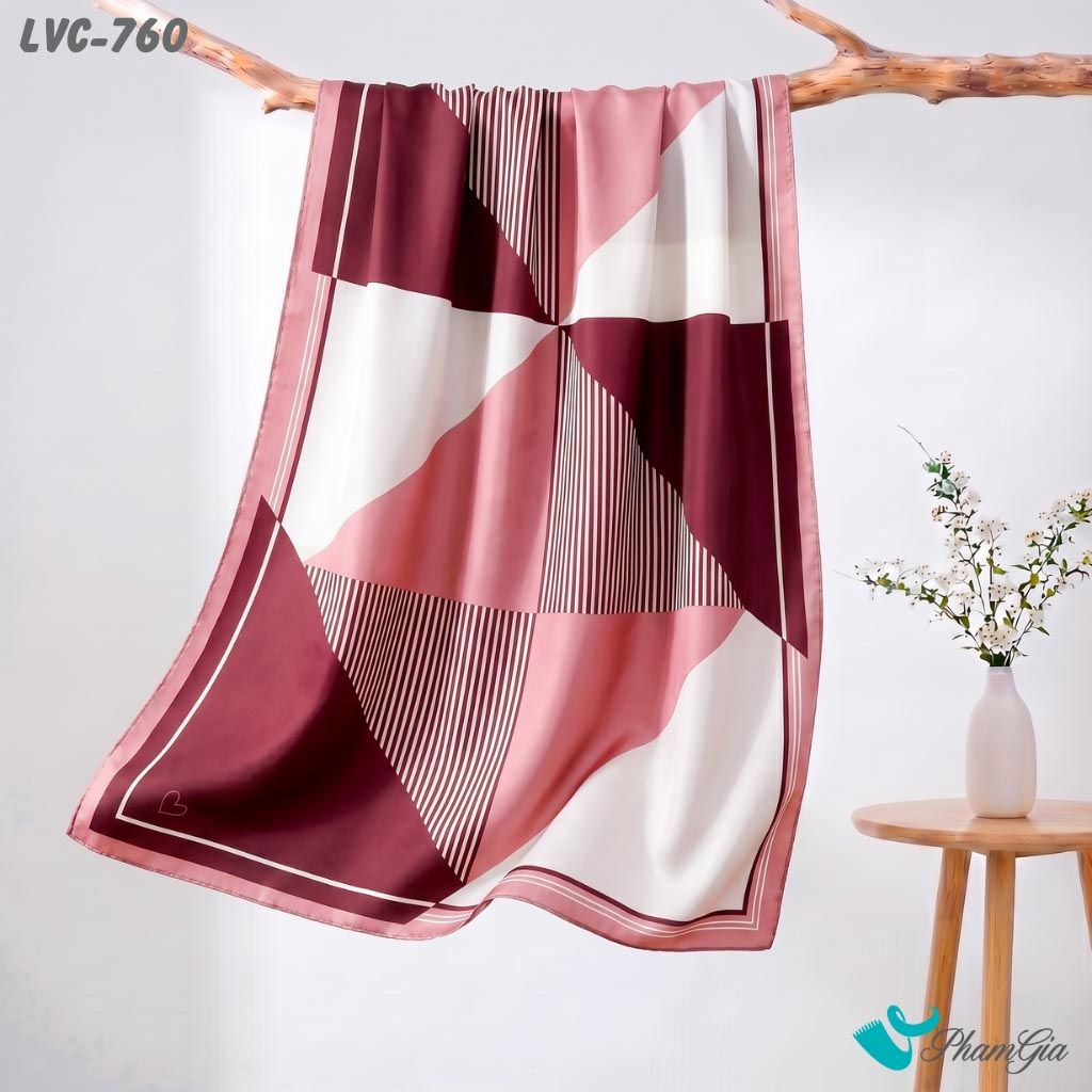 Khăn Choàng Lụa Vân Châu Họa Tiết Đa Giác Màu Đỏ Đô Hiện Đại (LVC760)