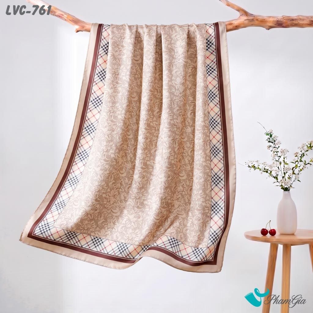 Khăn Choàng Lụa Vân Châu Họa Tiết Hoa Văn Cổ Điển Phối Viền Caro Màu Nâu Tây Sang Trọng (LVC761)