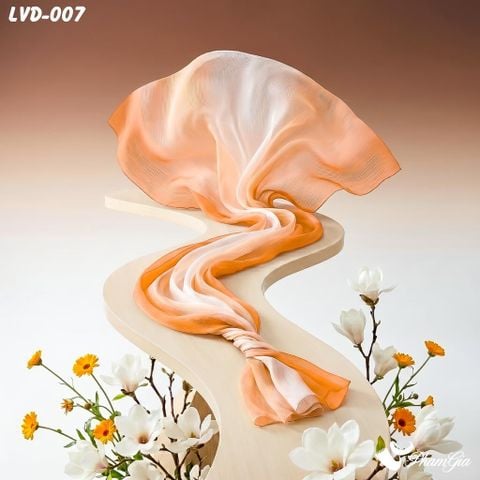 Khăn Choàng Lụa Vân Du Ombre Phối Màu Trắng - Cam Thanh Lịch (LVD007)