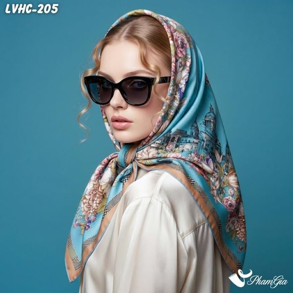 Khăn Lụa Vuông Hạ Châu 88*88Cm 2 Mặt Họa Tiết Lâu Đài Vườn Hoa Màu Xanh Ngọc Thanh Lịch (LVHC205)