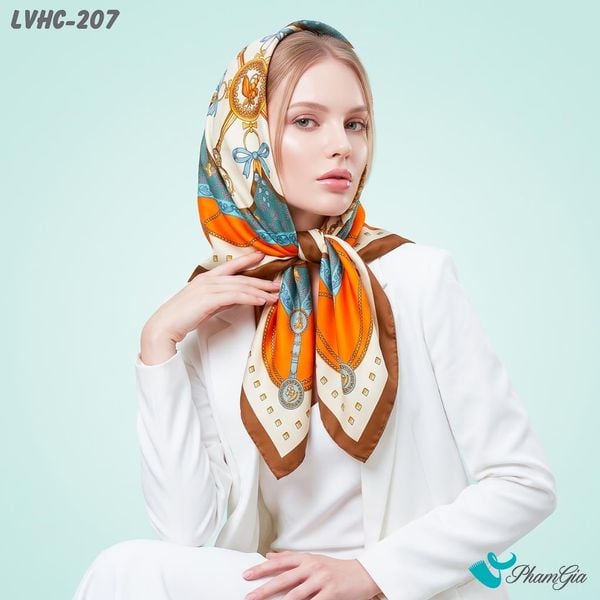 Khăn Lụa Vuông Hạ Châu 88*88Cm 2 Mặt Họa Tiết Hoa Văn Cổ Điển Phối Viền Màu Cam Thanh Lịch (LVHC207)