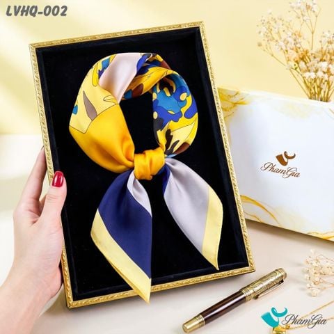 Khăn Lụa Vuông 70*70cm Phong Cách Hàn Quốc Họa Tiết Cô Gái Màu Vàng (LVHQ002)