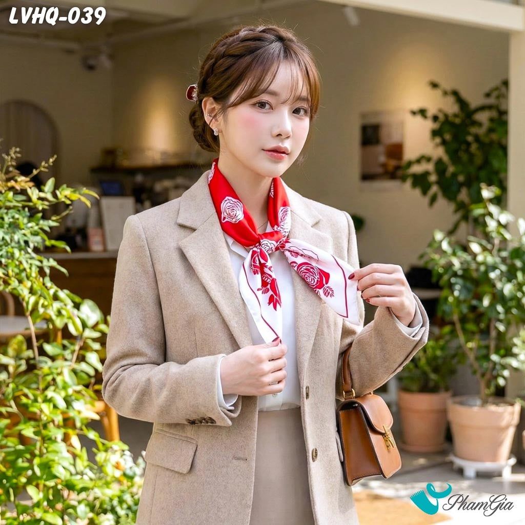 Khăn Lụa Vuông 70*70Cm Phong Cách Hàn Quốc Họa Tiết Hoa Hồng Màu Đỏ (LVHQ039)