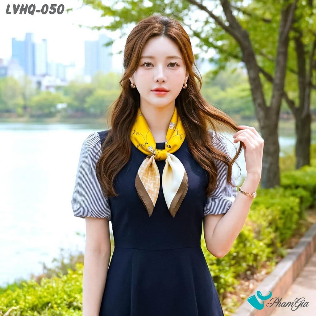 Khăn Lụa Vuông 70*70Cm Phong Cách Hàn Quốc Họa Tiết Hoa Dây Leo Màu Vàng Đất (LVHQ050)