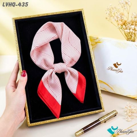 Khăn Lụa Vuông Harmony Quiet 70*70cm Họa Tiết Kẻ Sọc Màu Đỏ (LVHQ435)