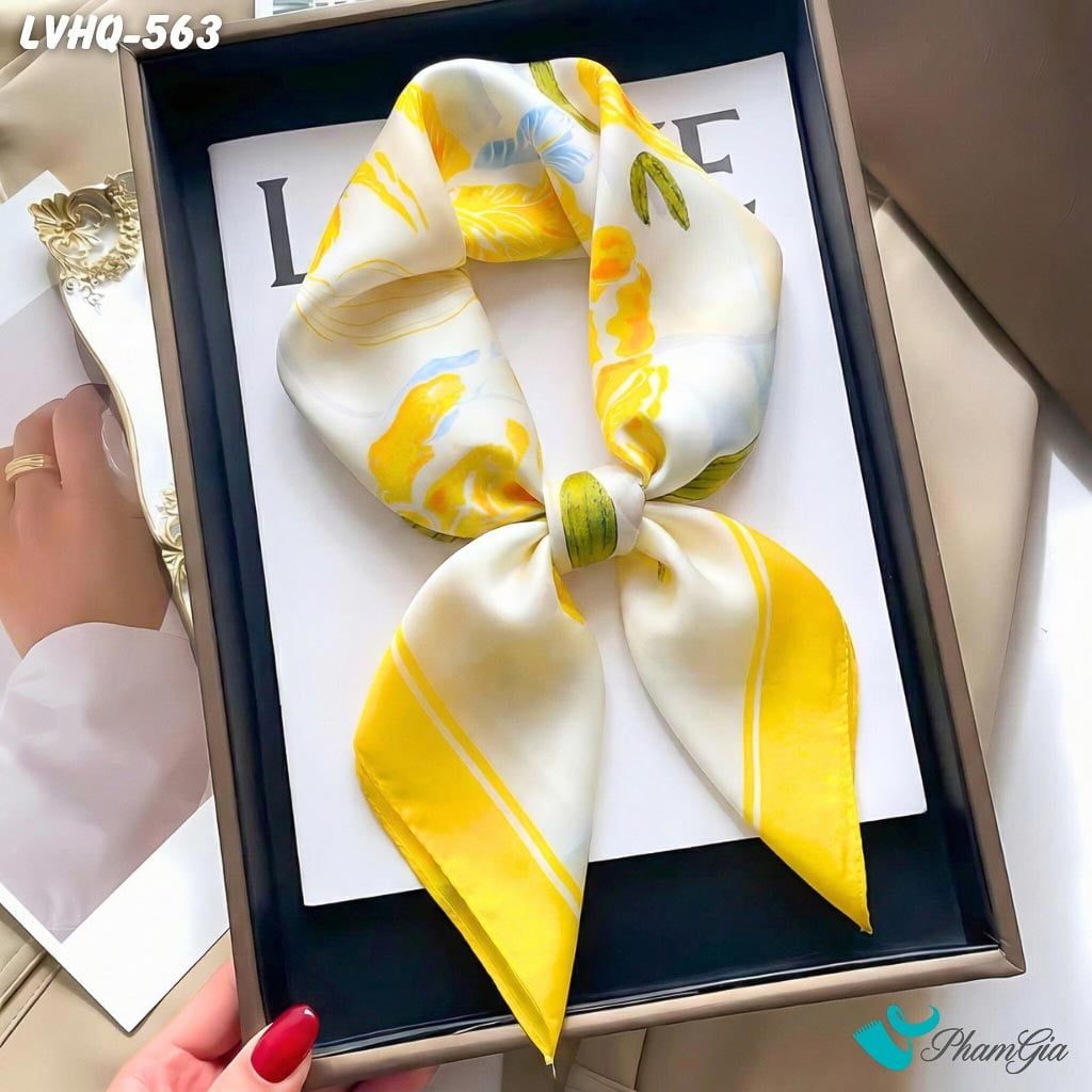 Khăn Lụa Vuông 70*70cm Phong Cách Hàn Quốc Họa Tiết Hoa Mờ Màu Vàng (LVHQ563)