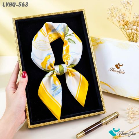 Khăn Lụa Vuông Harmony Quiet 70*70cm Họa Tiết Hoa Mờ Màu Vàng (LVHQ563)