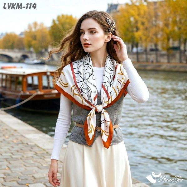 Khăn Lụa Vuông 90*90Cm Họa Tiết Hoa Lily Viền Cam Đất Thanh Lịch (LVKM114)