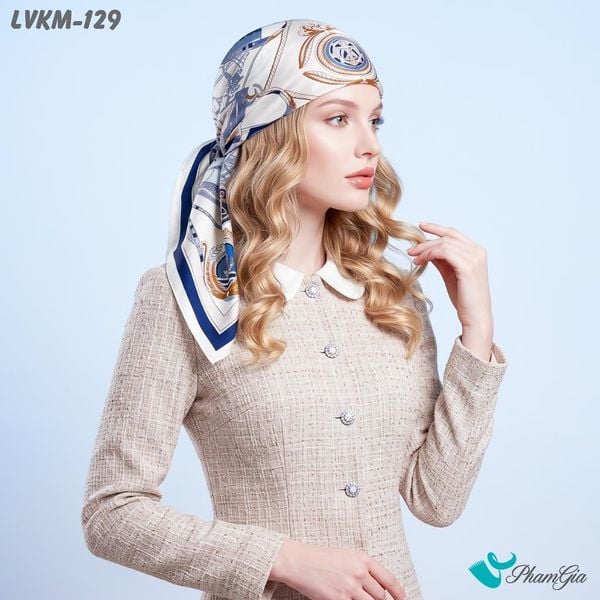 Khăn Lụa Vuông Karma 90*90Cm Họa Tiết Hải Quân Phối Màu Trắng - Xanh (LVKM129)