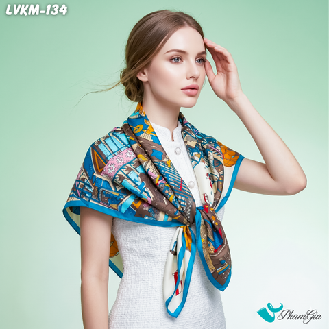 Khăn Lụa Vuông Karma 90*90Cm Họa Tiết La Mã Cổ Điển Viền Xanh (LVKM134)