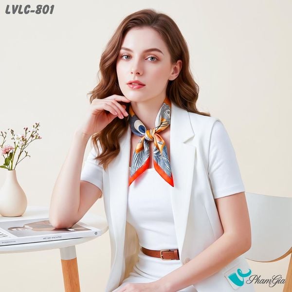 Khăn Lụa Vuông Lucy 55*55Cm 2 Mặt Cao Cấp Hoạ Tiết Bạch Mã Phối Khối Hình Học Hiện Đại (LVLC801)
