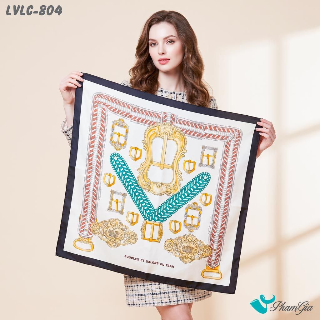 Khăn Lụa Vuông Lucy 55*55Cm 2 Mặt Cao Cấp Hoạ Tiết Dây Đai Phối Khóa Cá Tính (LVLC804)