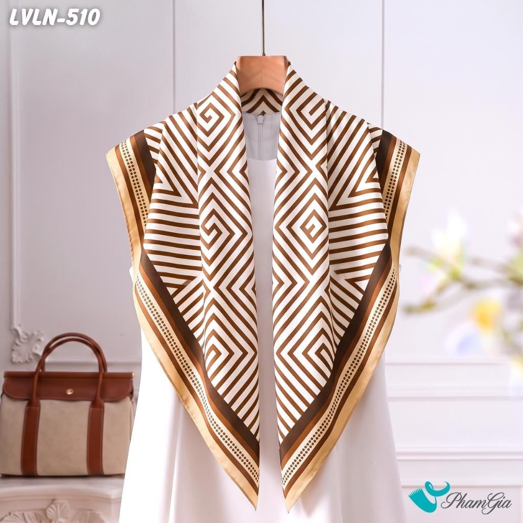 Khăn Lụa Vuông Luna 90X90Cm Họa Tiết Mê Cung Labyrinth Phối Nâu Hiện Đại (LVLN510)