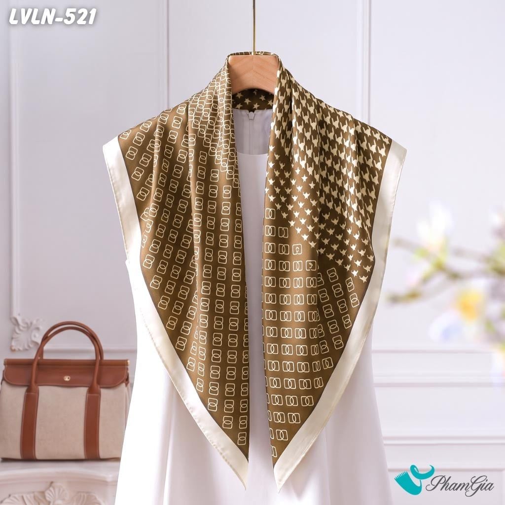 Khăn Lụa Vuông Luna 90X90Cm Họa Tiết Monogram Mắt Xích Màu Nâu Sang Trọng (LVLN521)