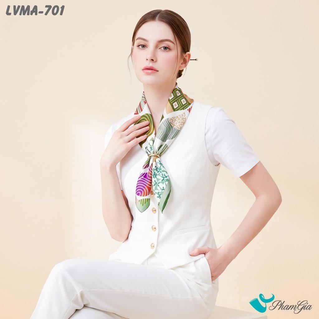 Khăn Lụa Vuông Mia 70*70Cm Họa Tiết Retro Nhấn Viền Xanh Lục (LVMA701)